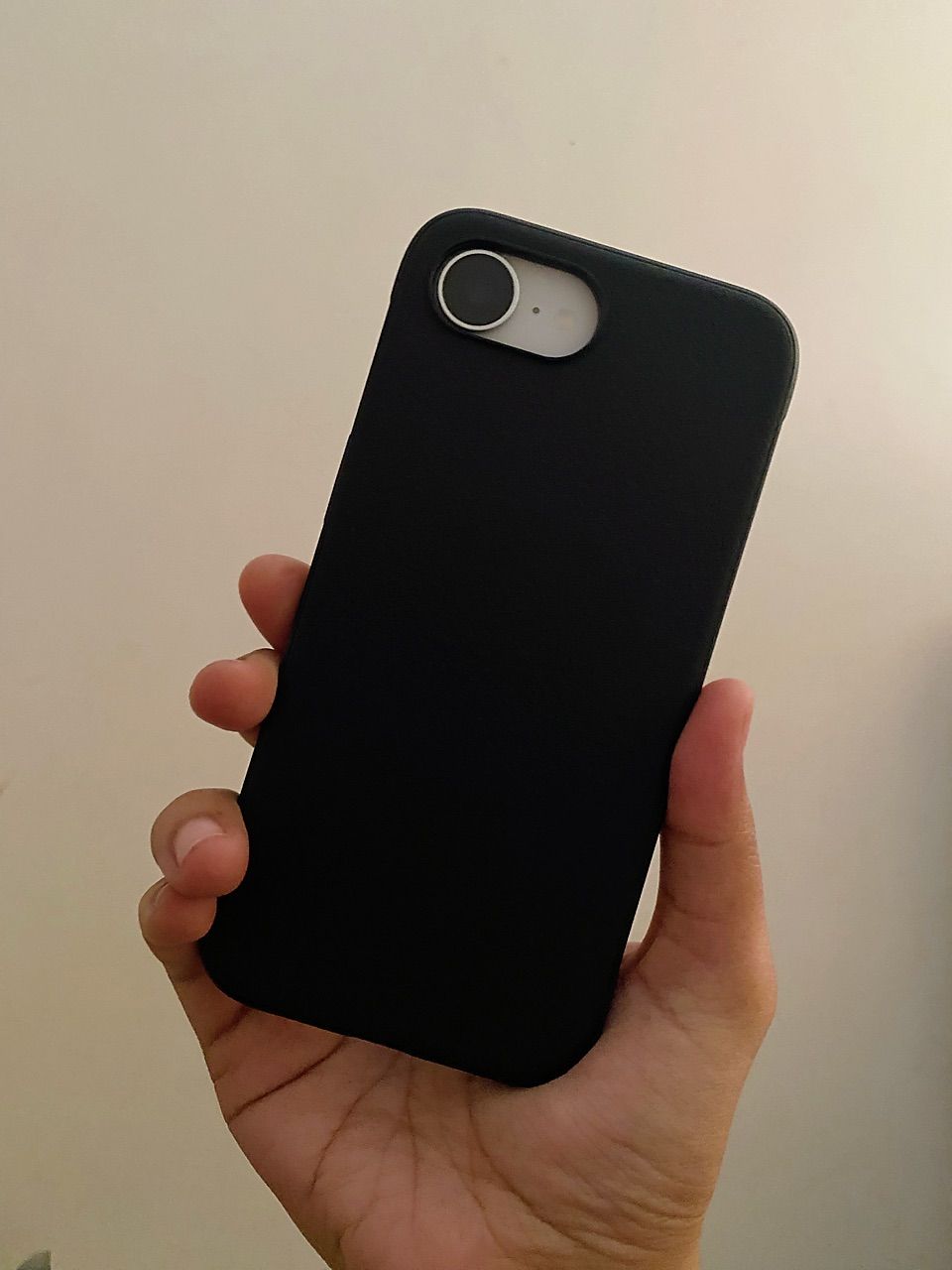 Ringke Onyx Magnetic Case for iPhone 16e | MagSafe Grip Soft TPU Shockproof