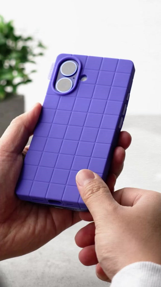 Ringke Bitmap Silicone Magnetic Case for Apple iPhone 16